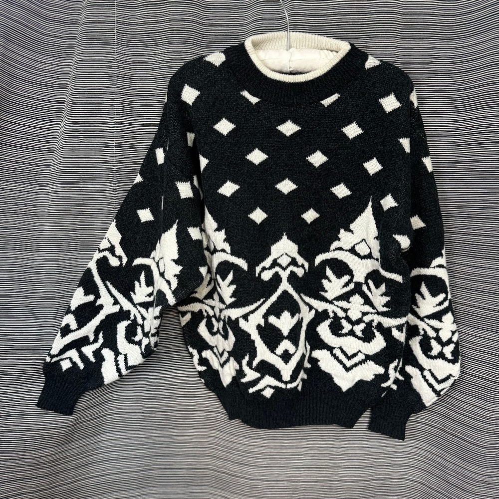 Koman Vintage Men’s Cream/Black Bulky Sweater Size Medium